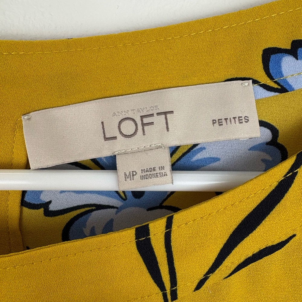 LOFT Yellow Floral Boatneck Blouse size Medium Petite business casual office - Picture 2 of 13